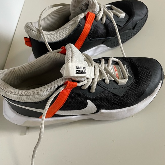 Nike Zoom Crossover, size 7Y - Picture 2 of 5